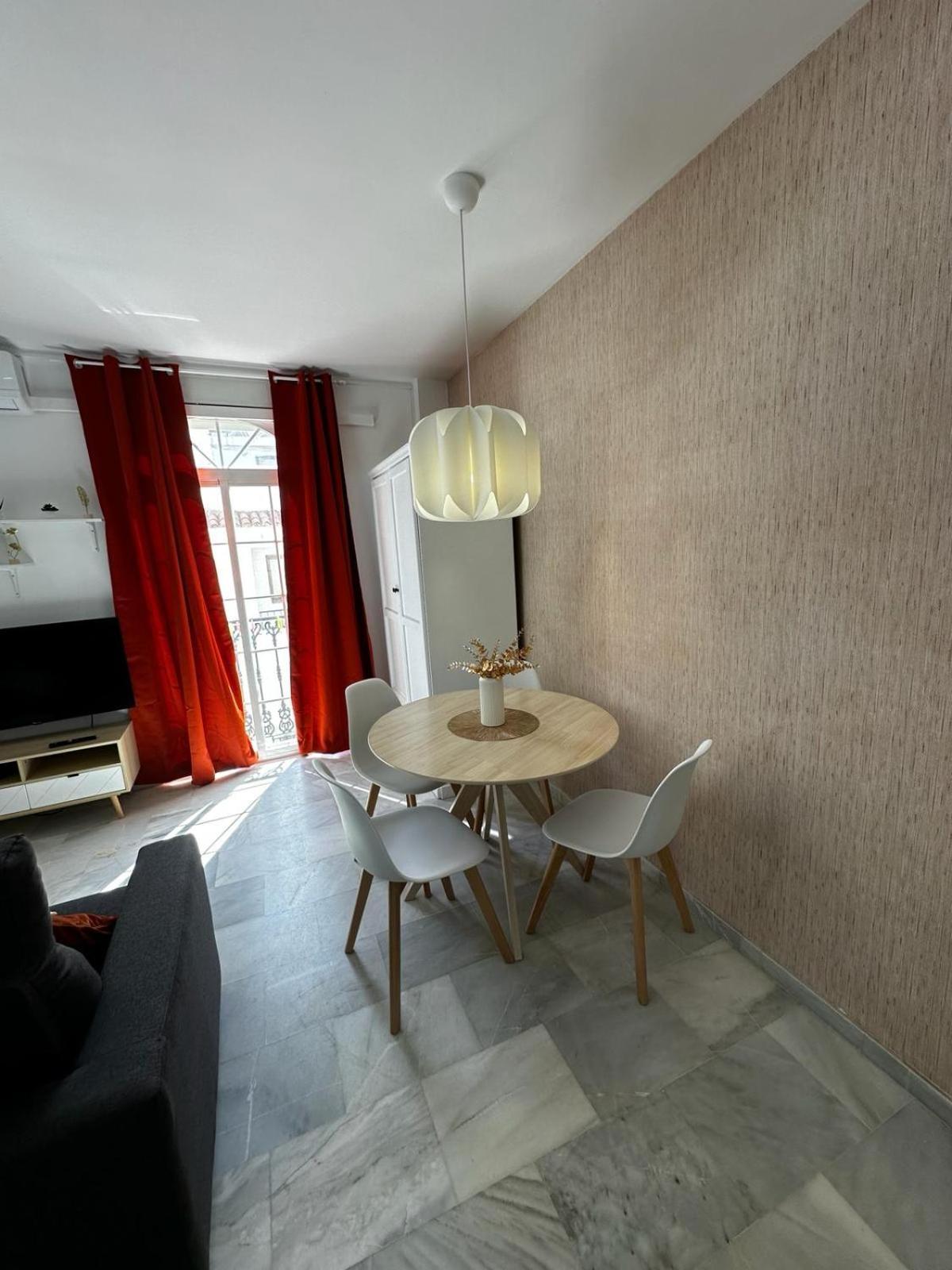 Apartamentos Don Diego La Carihuela Τορρεμολίνος Εξωτερικό φωτογραφία